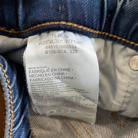 Boy’s Levi’s jeans - Picture 3 of 5